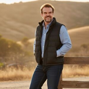 Tumi Men's Classic Reversible Dark Grey Vest